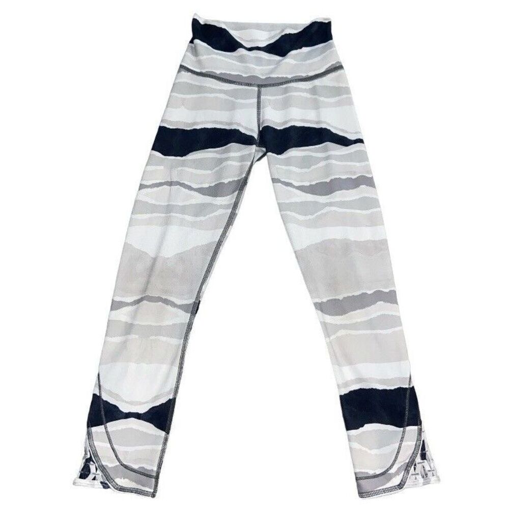 LULULEMON True Self Crop Size 0 White Black‎ Stripe Yoga Leggings W6F60S